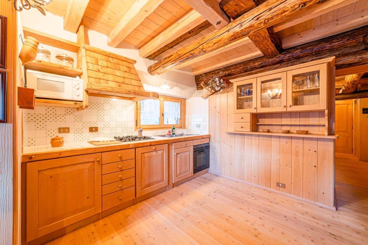 Chalet Sottoguda ロッカ・ピエートレ エクステリア 写真